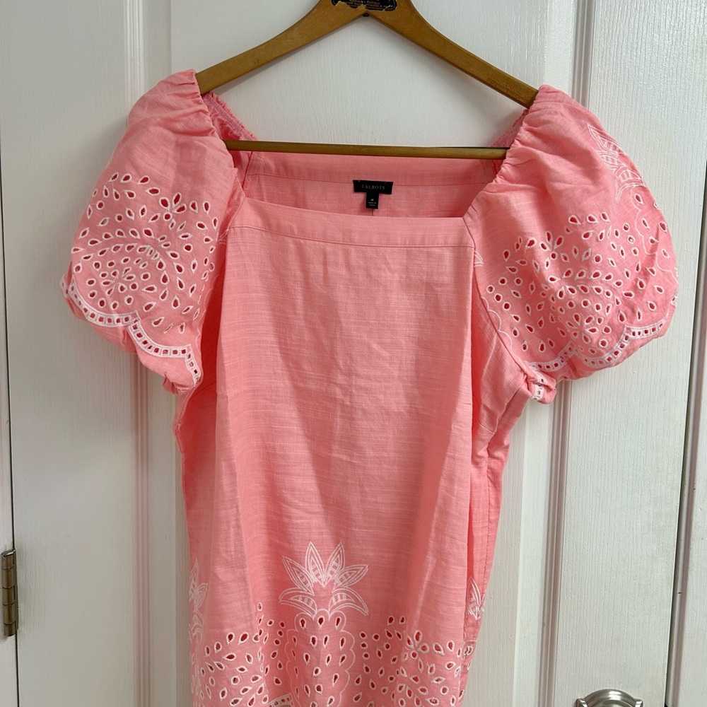 NWT Linen Cotton Blend Square Neck Pink Pineapple Embroidered Top size Medium
